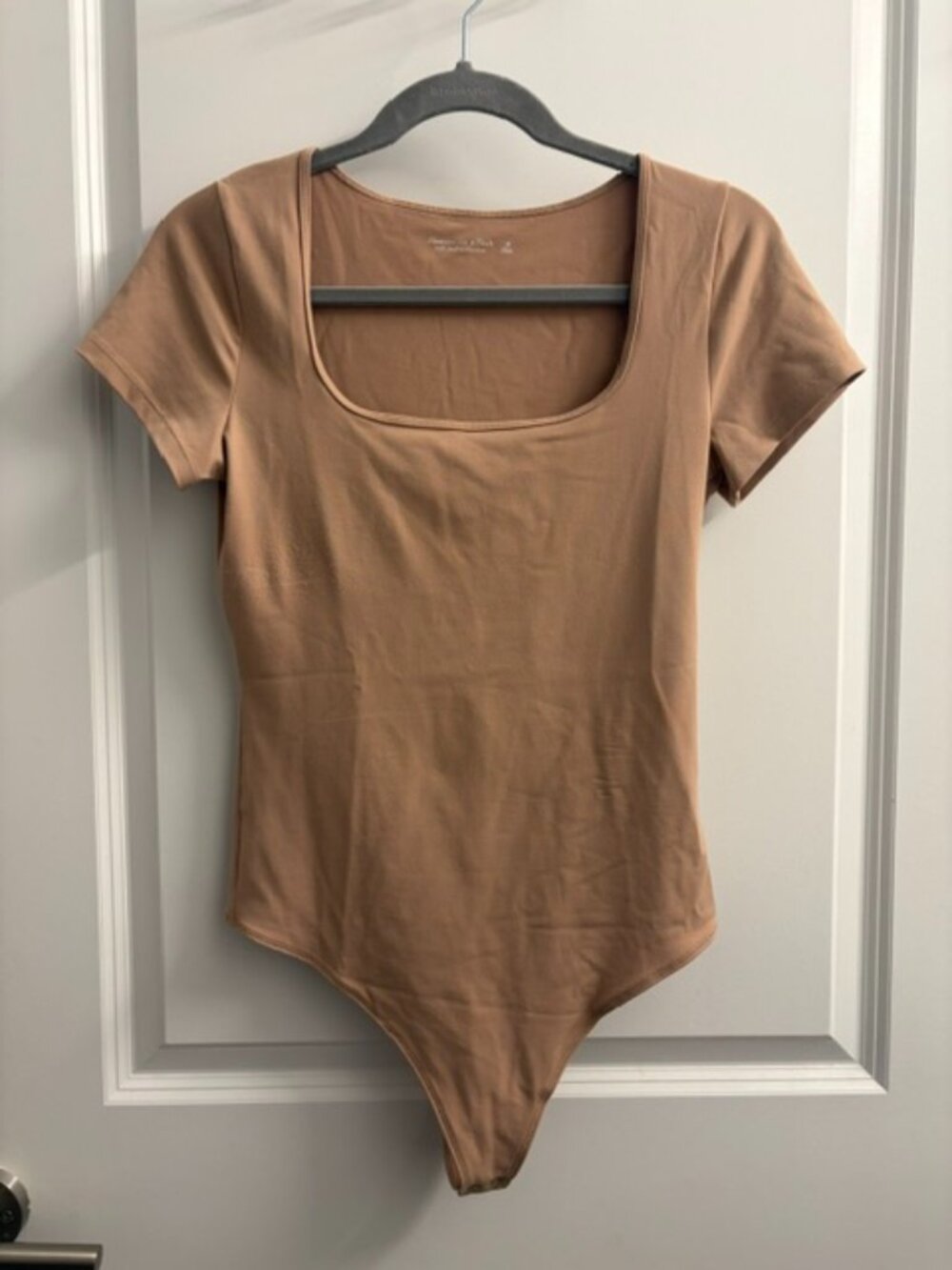 Abercrombie & Fitch Essential Squareneck Short-Sleeve Bodysuit